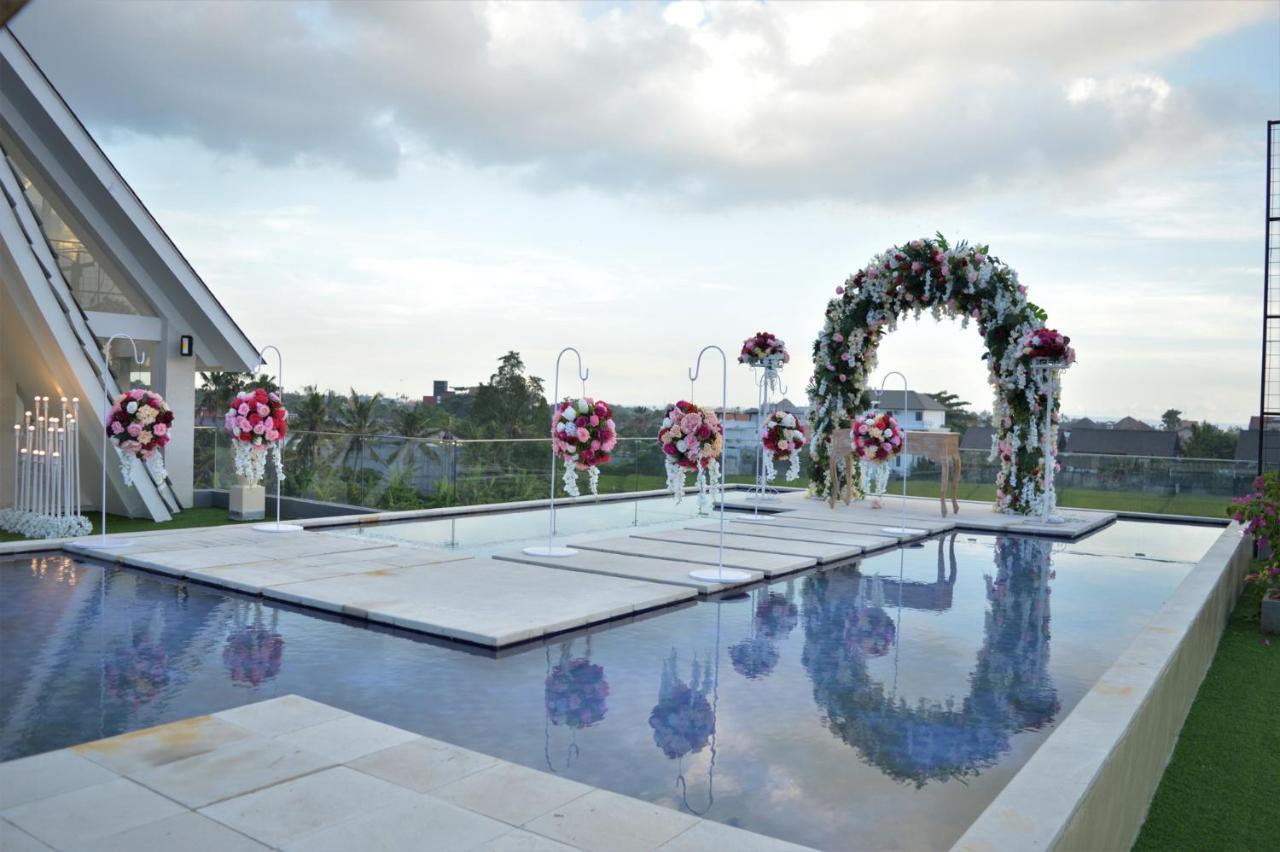 Tirtha Khayangan Hotell Canggu Exteriör bild