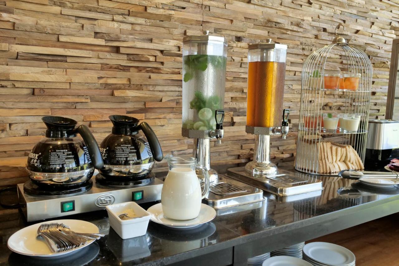 Tirtha Khayangan Hotell Canggu Exteriör bild